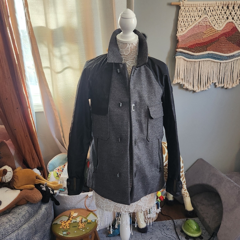 Sorel Jacket Size Small